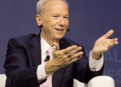 Expert Explains AI’s Defensive Advantage