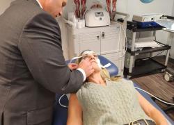 New Noninvasive Face Lift Targets Sagging Skin and Muscles